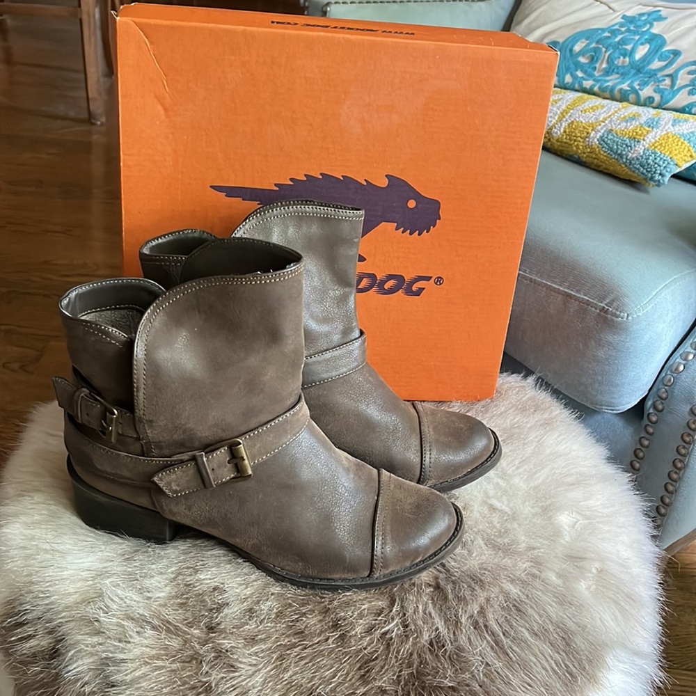 Rocket Dog boots size 8 1/2 - Picture 2 of 4